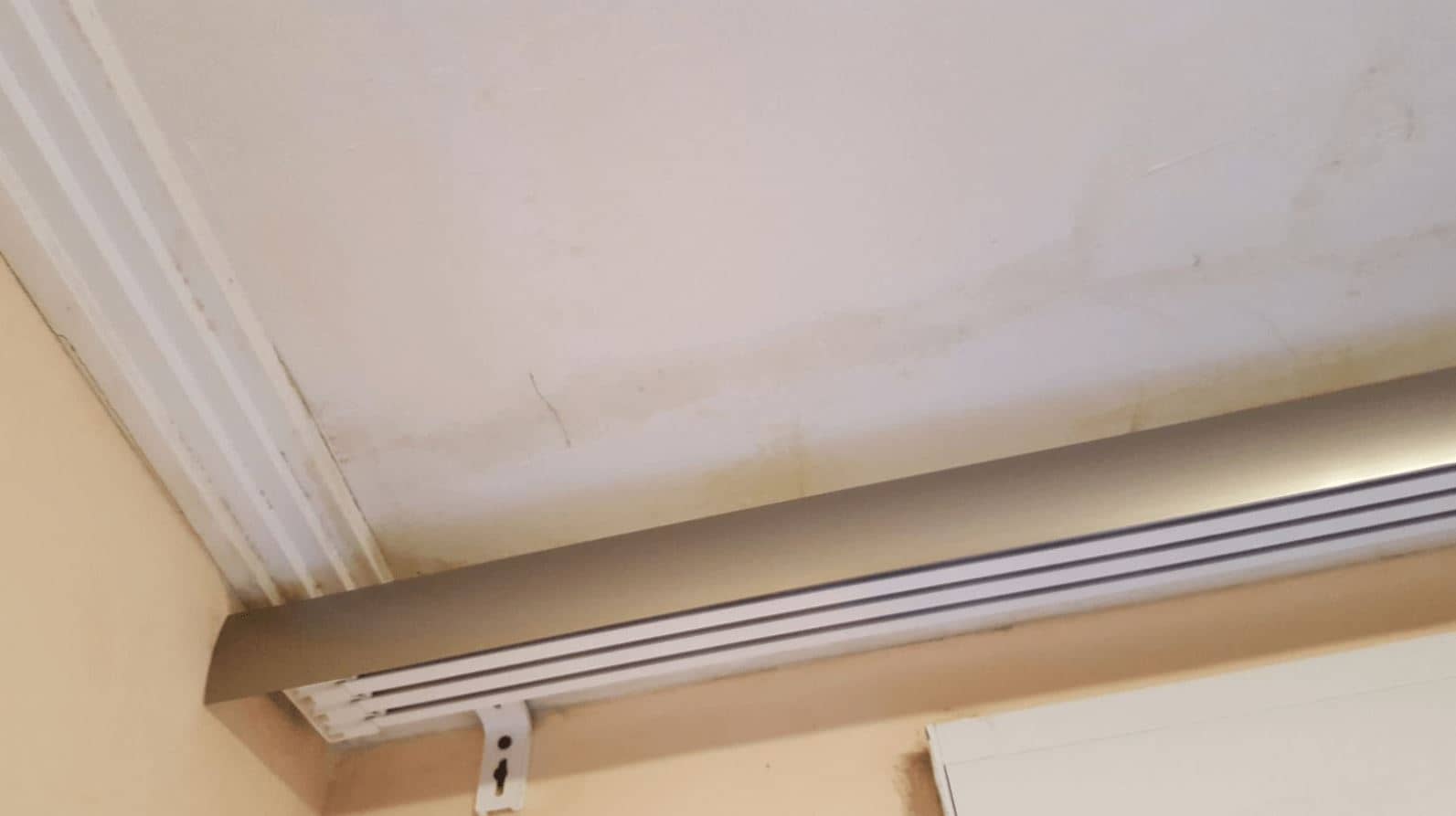 humedades pared alecsa